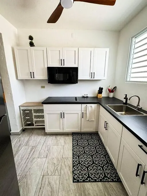 Entire Vacation Home In San Juan - Fits 10