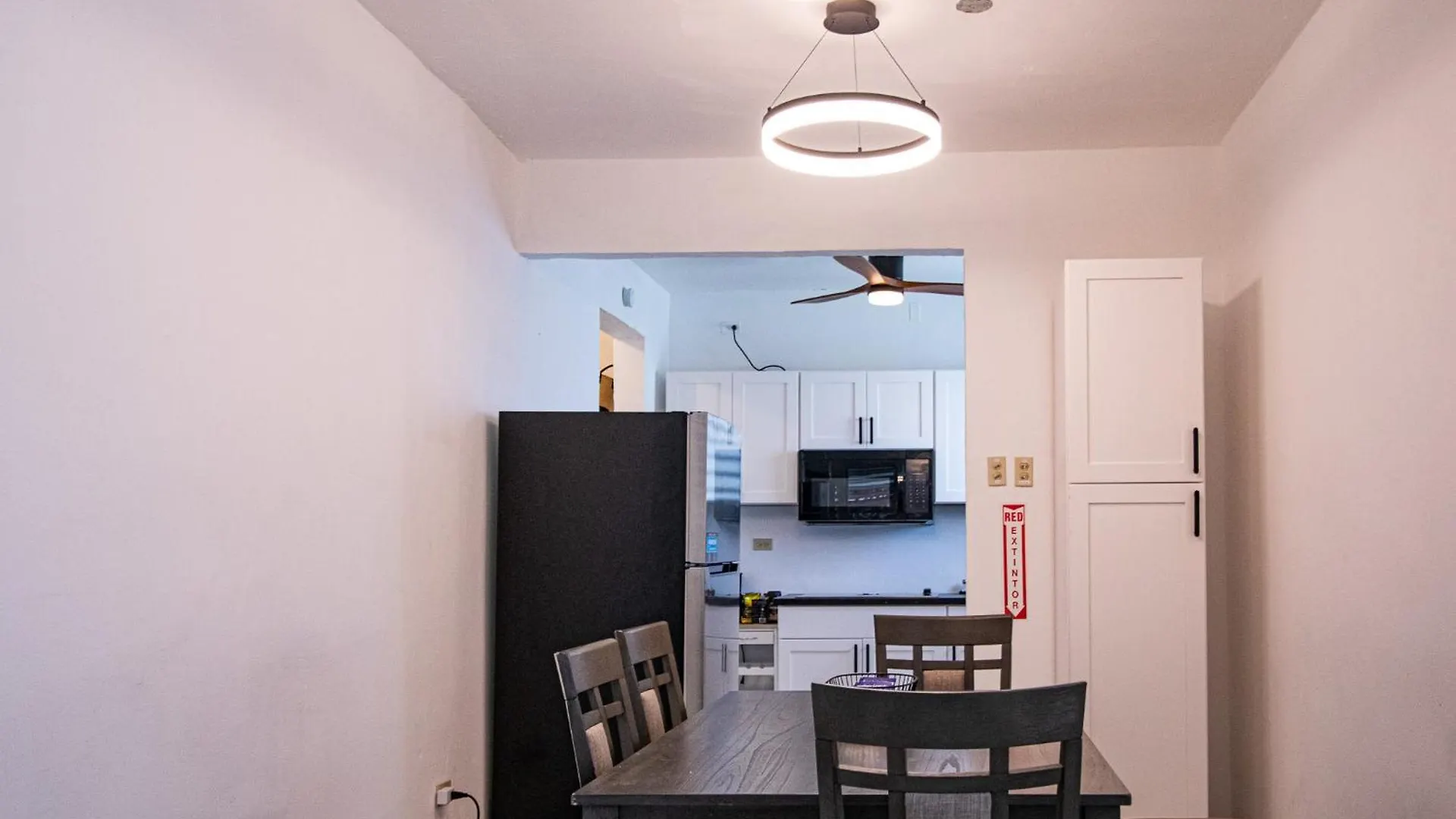 Entire Vacation Home In San Juan - Fits 10 Apartment